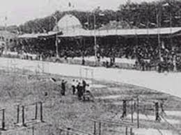 La tribuna y pista olímpica de París 1900